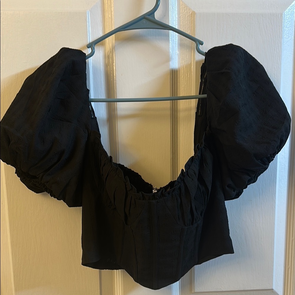 Astr Black Puff Sleeve Crop Blouse